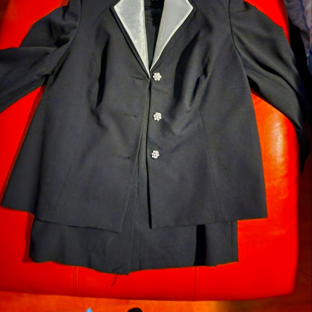 2pc skirt suit Black and gray
